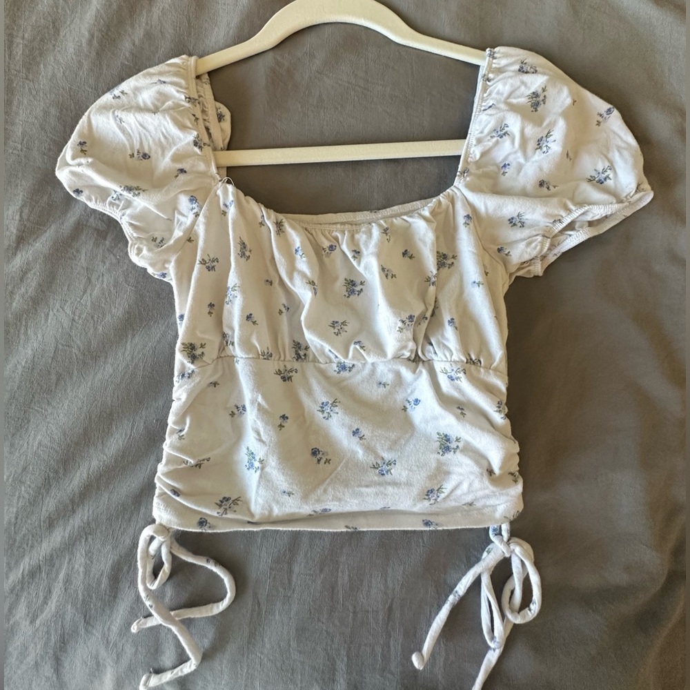 Hollister crop top